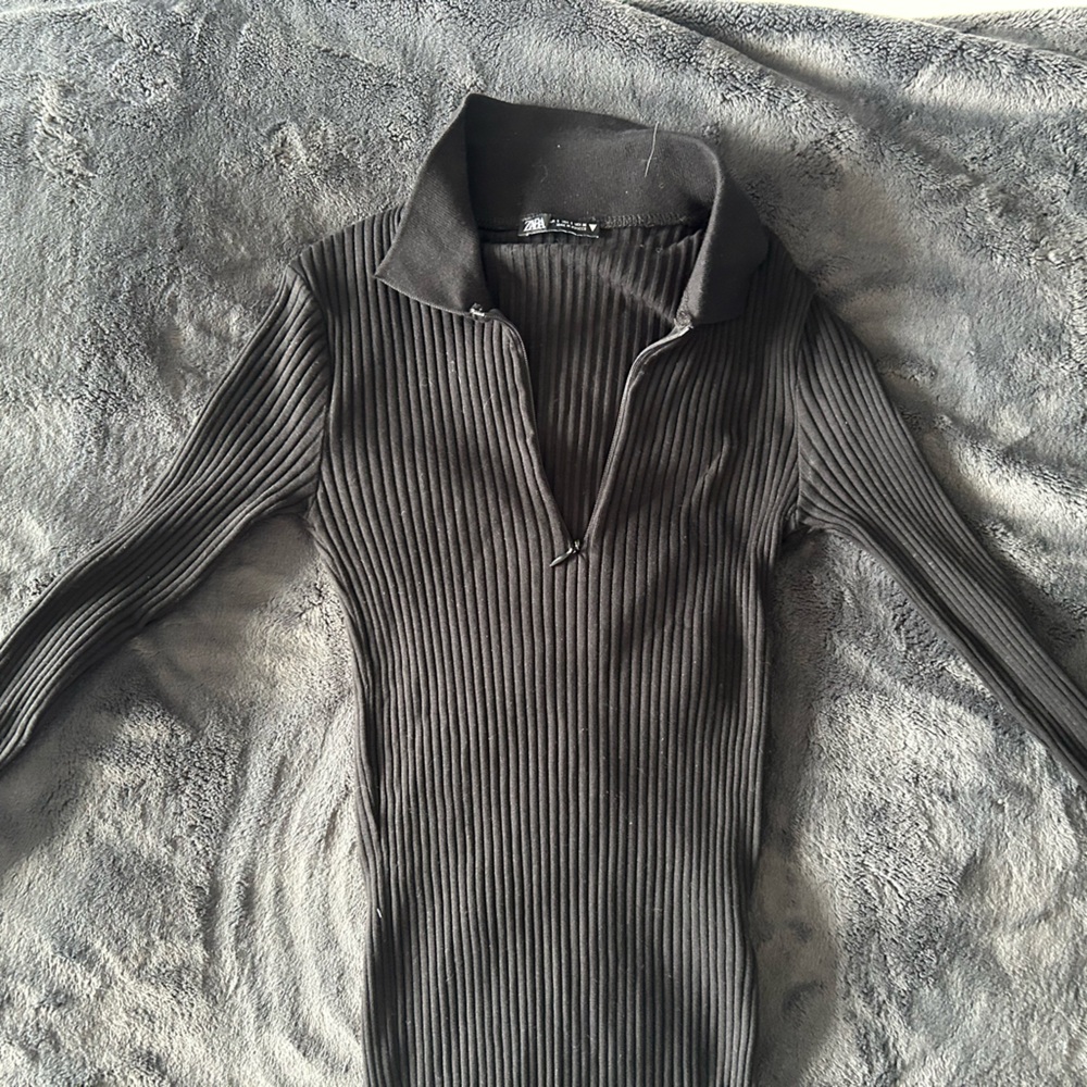 Zara Black Ribbed Knit Sweater